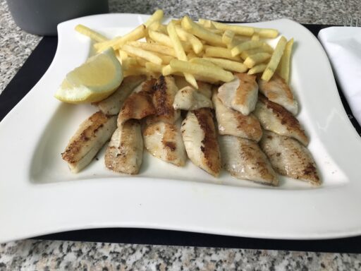 Eglifilet mit Pommes Frites
