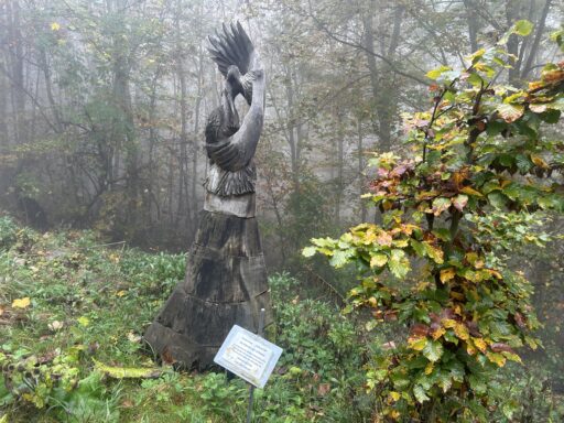 Kunstwerke am Weg