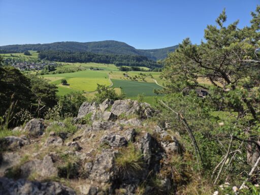 Wunderschöne Aussicht vom höchsten Punkt der Wanderung